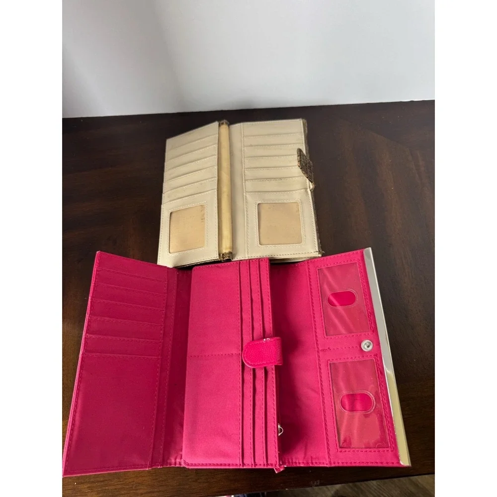 The Unbranded Brand set two